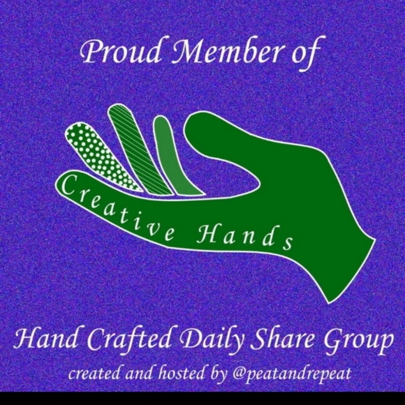 Hand Crafted Daily Share Group - Picture 1 of 1